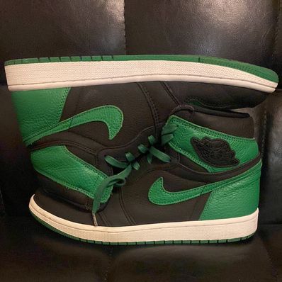 Nike Air Jordan 1 Retro High OG "Black/Pine Green" (2020)