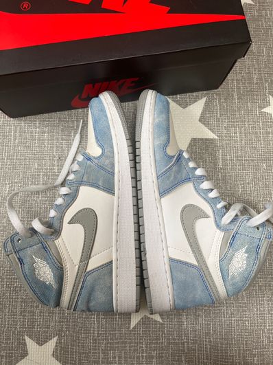 Nike GS Air Jordan 1 High OG "Hyper Royal"