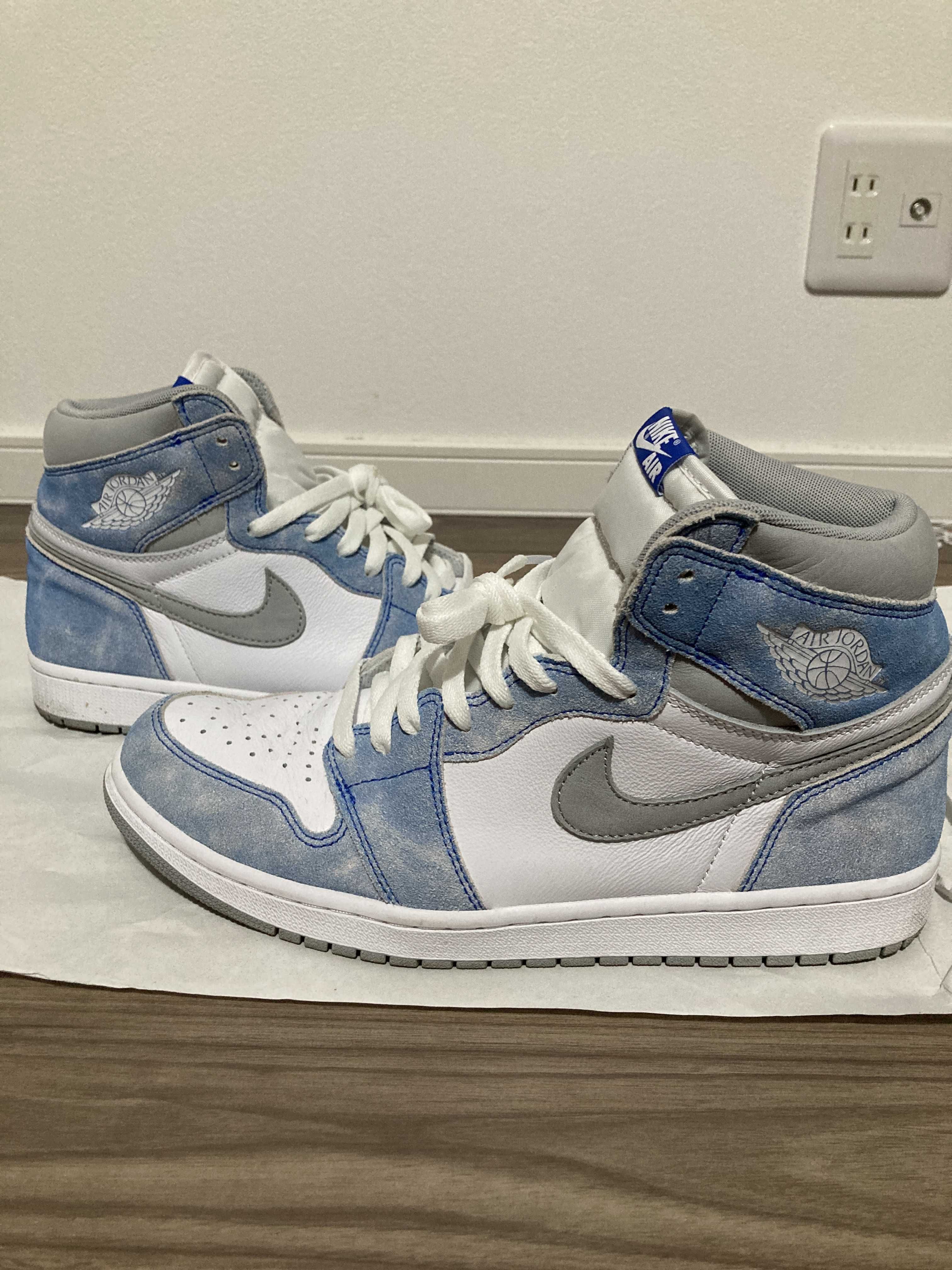 Nike Air Jordan 1 High OG "Hyper Royal"