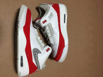 Nike Air Jordan 3 Retro "Tinker White/University Red"
