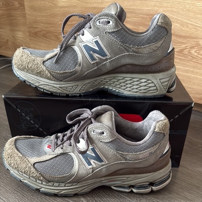New Balance 2002R "Gray"