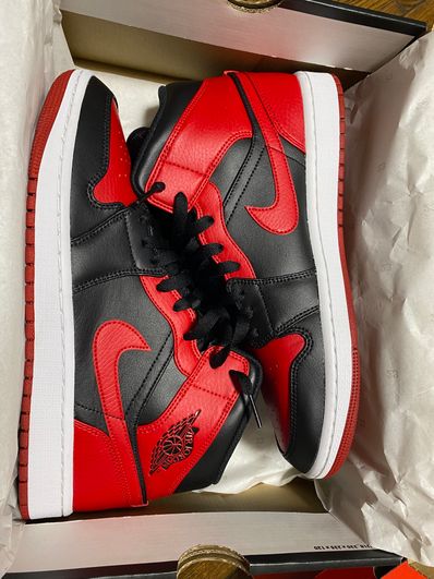 Nike Air Jordan 1 Mid "Bred"