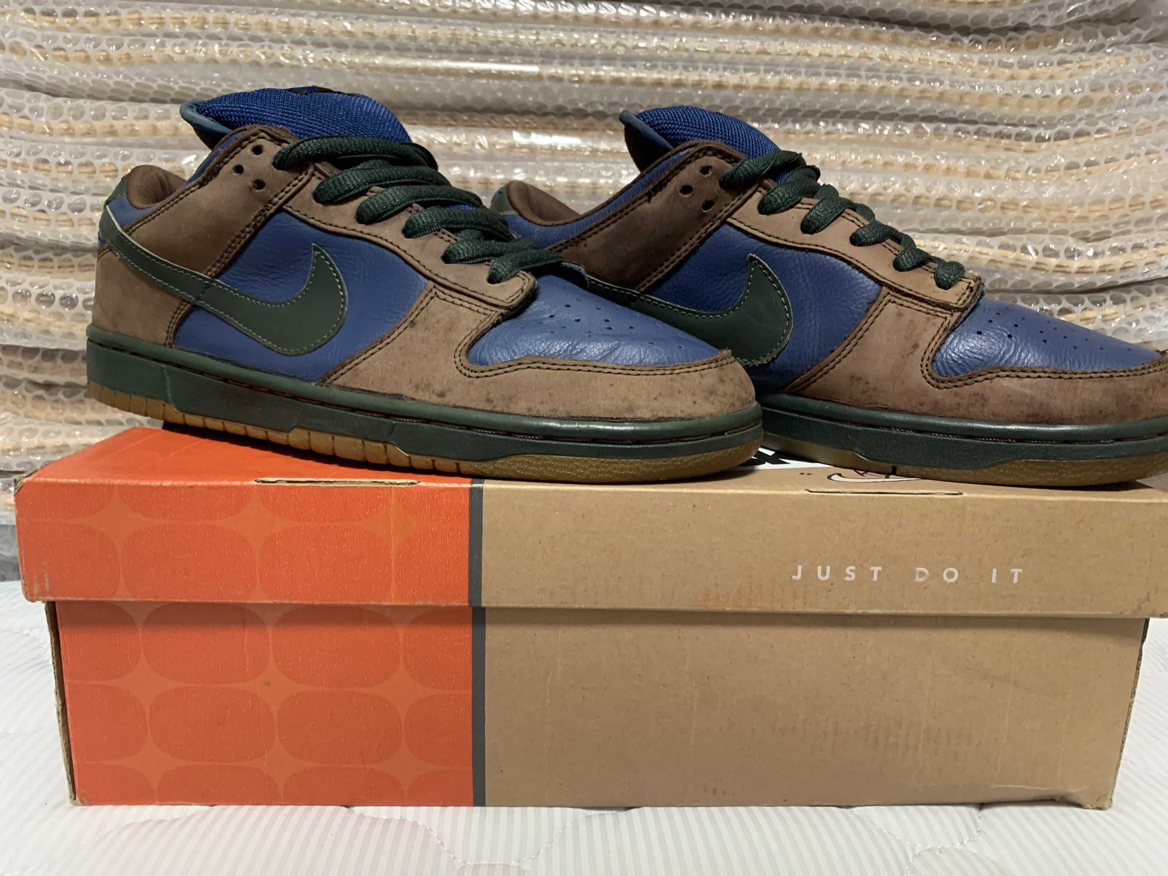 Supreme × Nike SB Dunk Low "Red Cement"(2012)