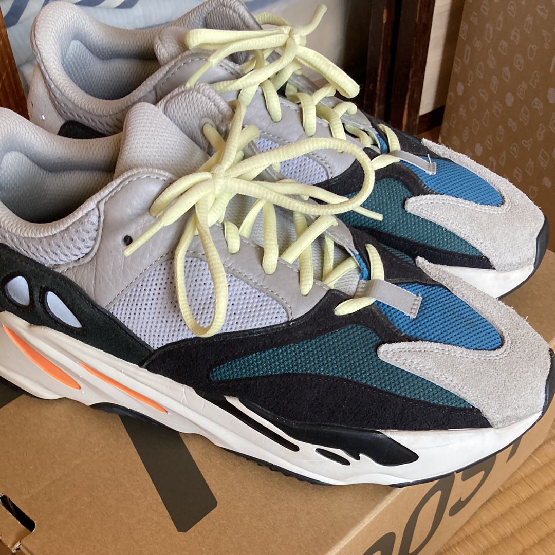 adidas YEEZY Boost 700 "Wave Runner"