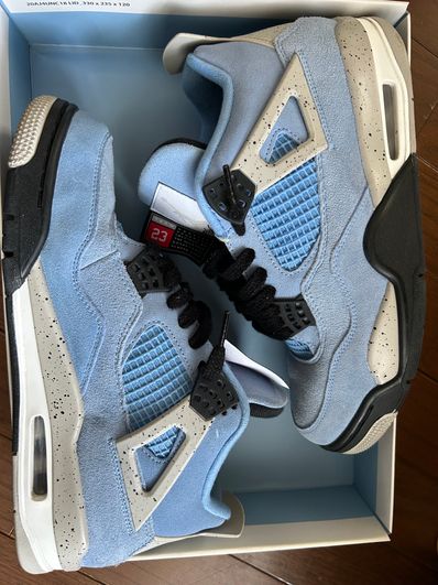 Nike Air Jordan 4