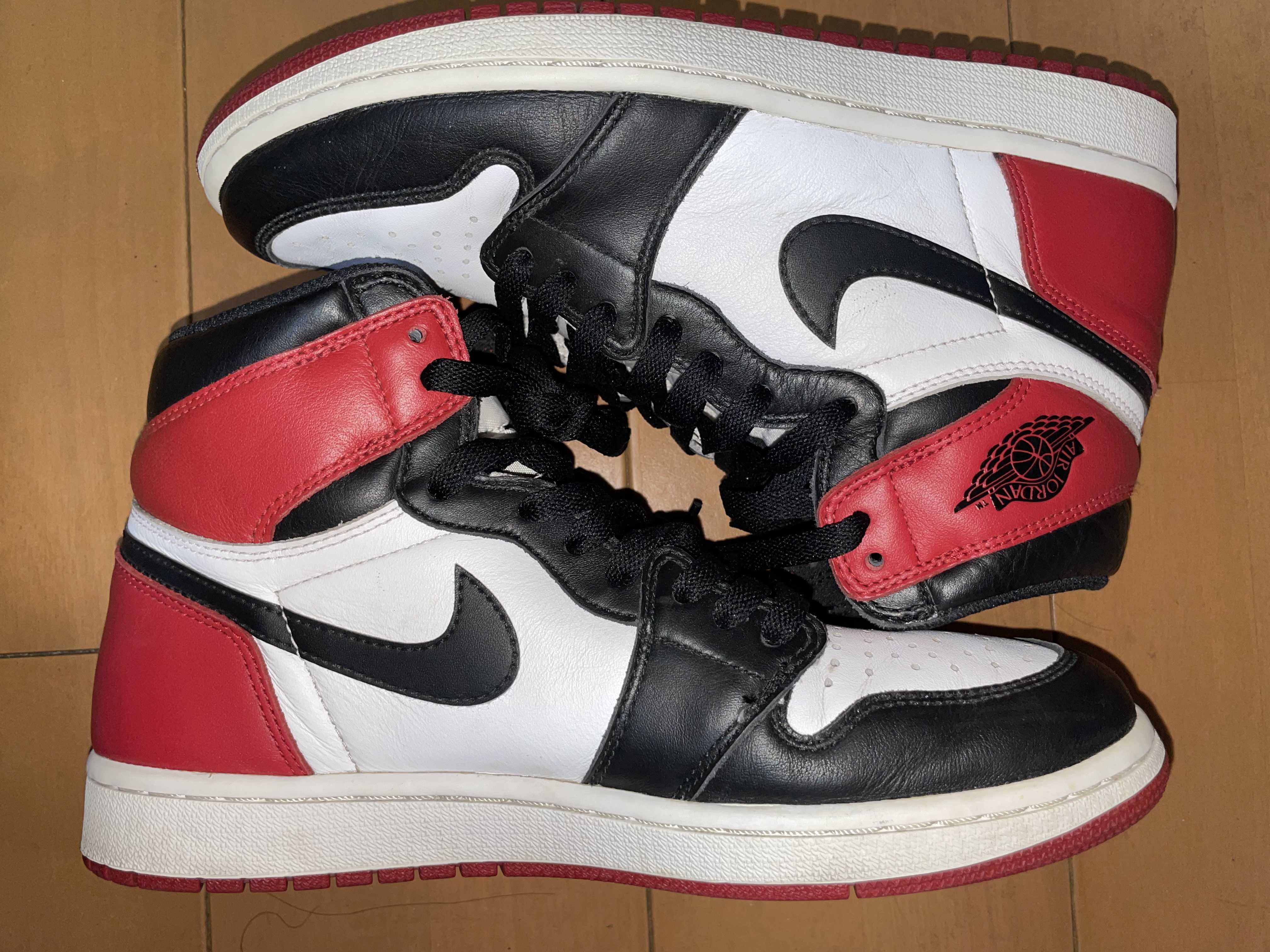 Nike Air Jordan 1 Retro High OG "Black Toe"(2016)