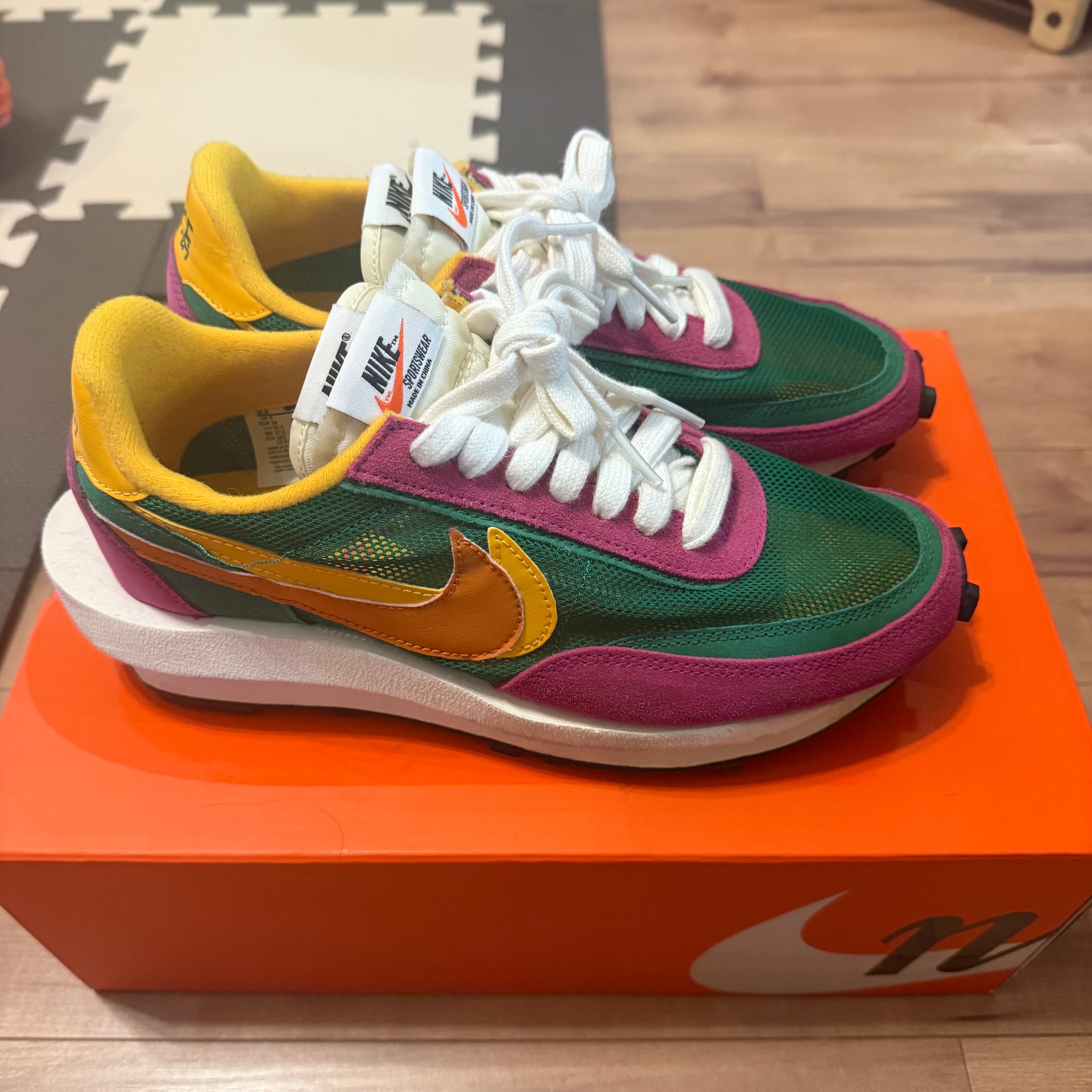 サカイ × ナイキ LDVワッフル  "パイングリーン"