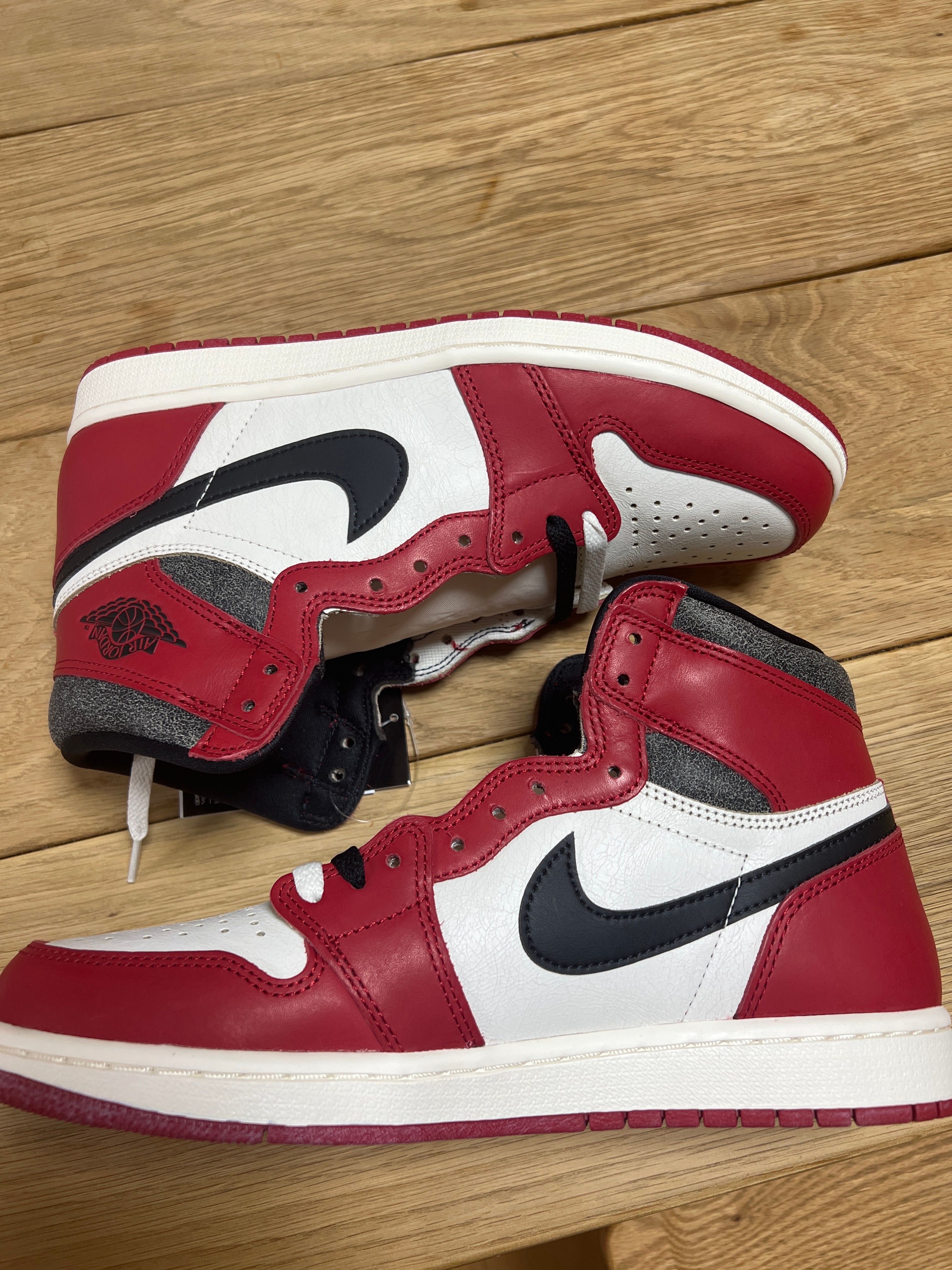 Nike Air Jordan 1 High OG "Lost & Found/Chicago"