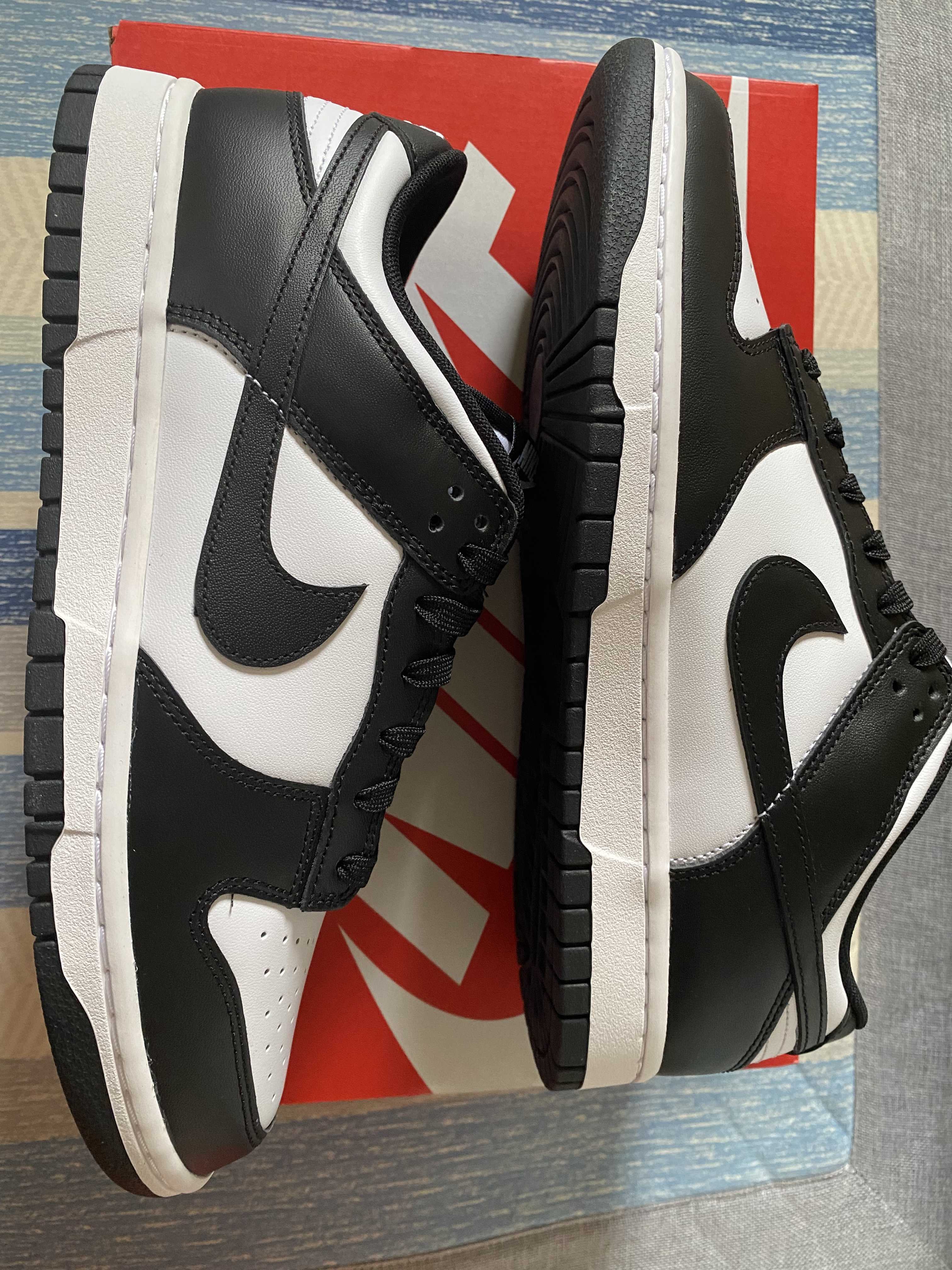 Nike Dunk Low Retro "Panda/White/Black"