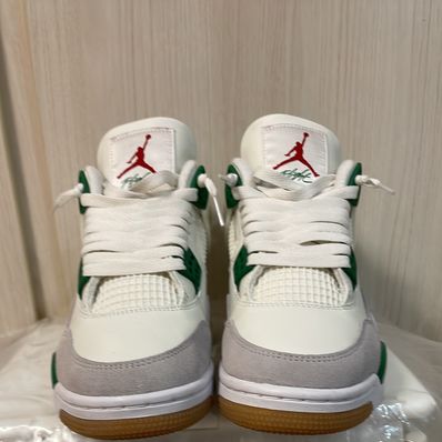 Nike SB × Air Jordan 4 Retro SP "Pine Green"