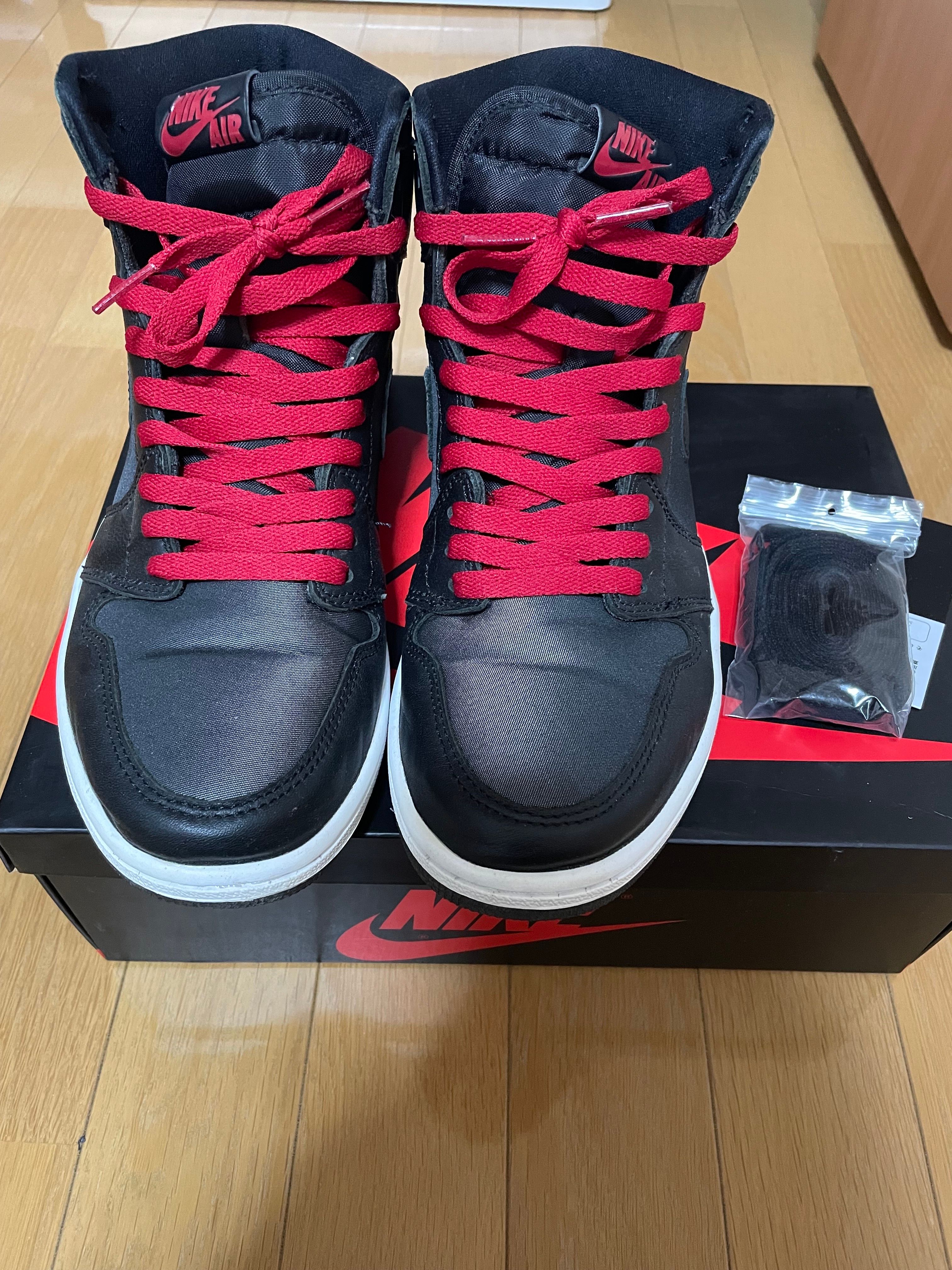 Nike Air Jordan 1 Retro High OG "Black/Metallic Silver/Gym Red"
