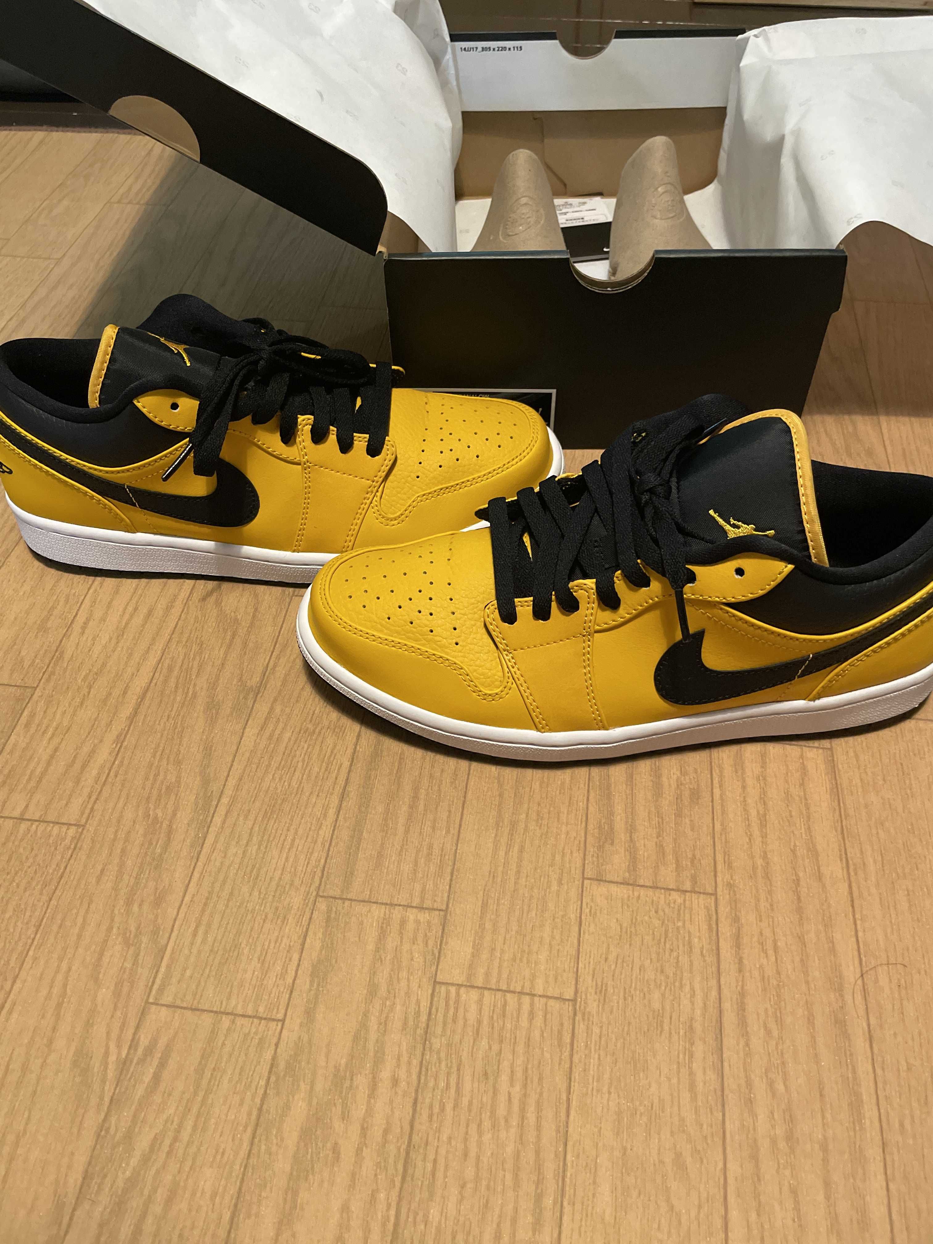 NIKE AIR JORDAN 1 LOW "UNIVERSITY GOLD"
