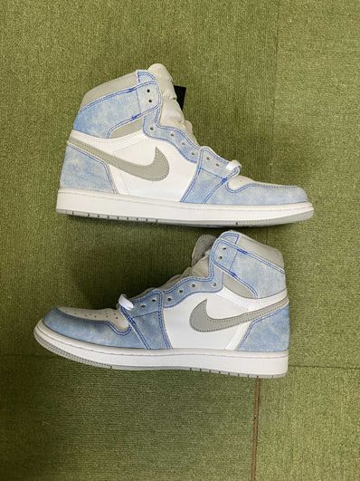 Nike Air Jordan 1 High OG "Hyper Royal"