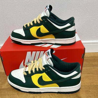 Nike Women's Dunk Low SE "Noble Green"