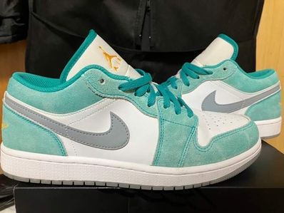 Nike Air Jordan 1 Low SE "New Emerald"