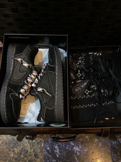 Travis Scott × Nike Air Jordan 1 Low OG SP "Black Phantom"