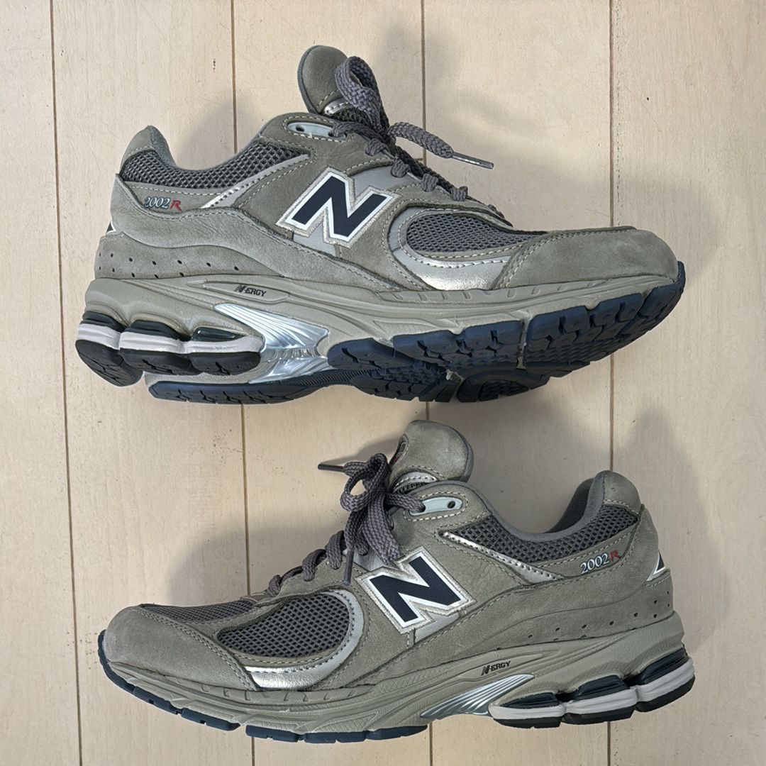New Balance 2002R "Gray"