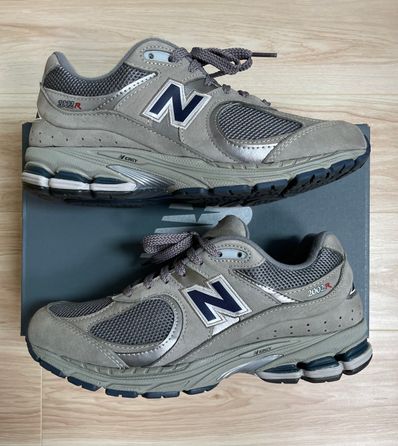 New Balance 2002R "Gray"