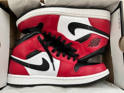 Nike Air Jordan 1 Mid "Chicago Black Toe"