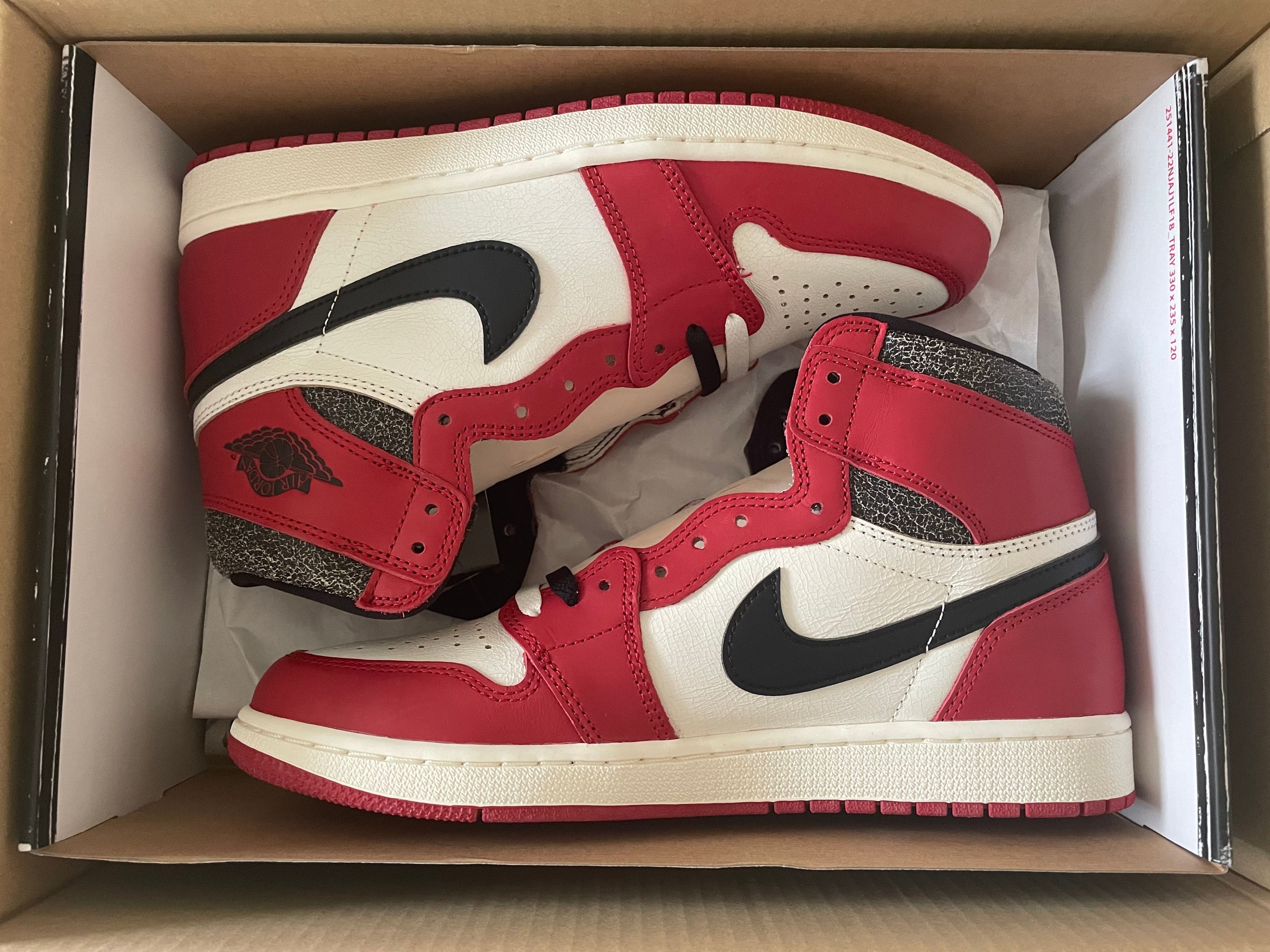 Nike Air Jordan 1 High OG "Lost & Found/Chicago"
