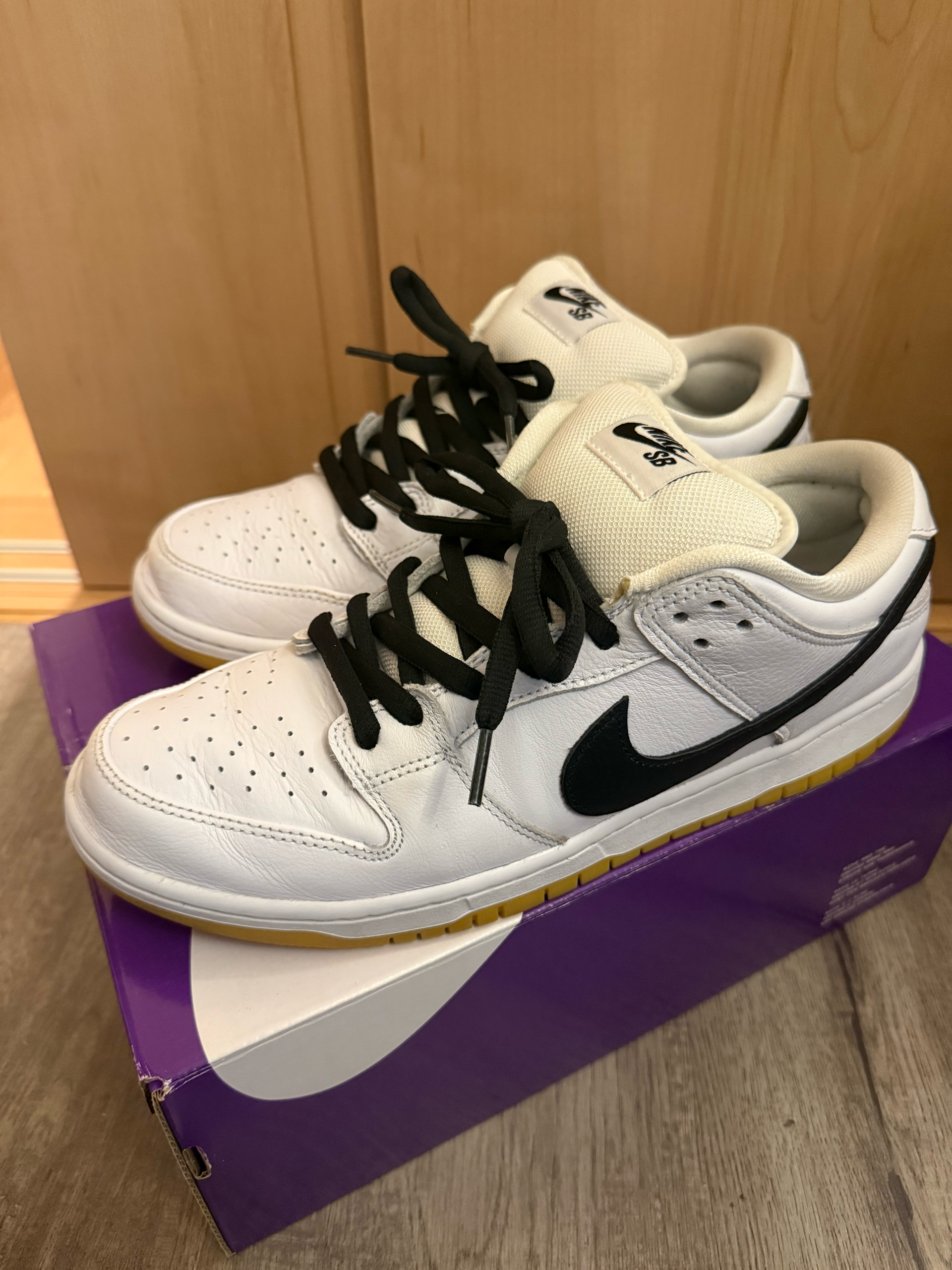 Nike SB Dunk Low Pro "White/Black-White-Gum Light Brown"