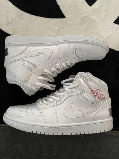 NIKE AIR JORDAN 1 MID SE "EURO TOUR"(2020)