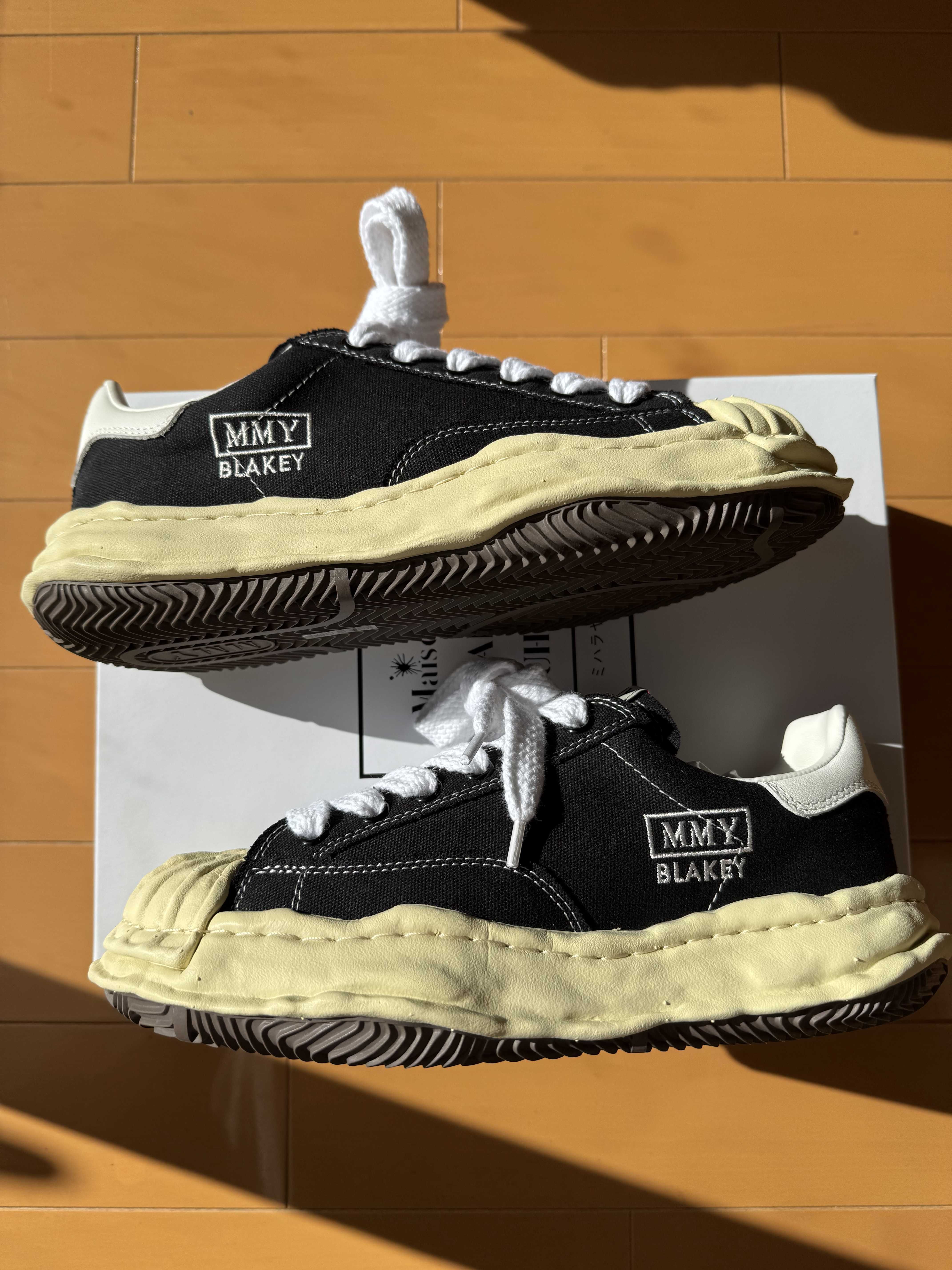 Maison MIHARA YASUHIRO BLAKEY VL OG Sole Canvas Low-top Sneaker "Black" (A09FW732)