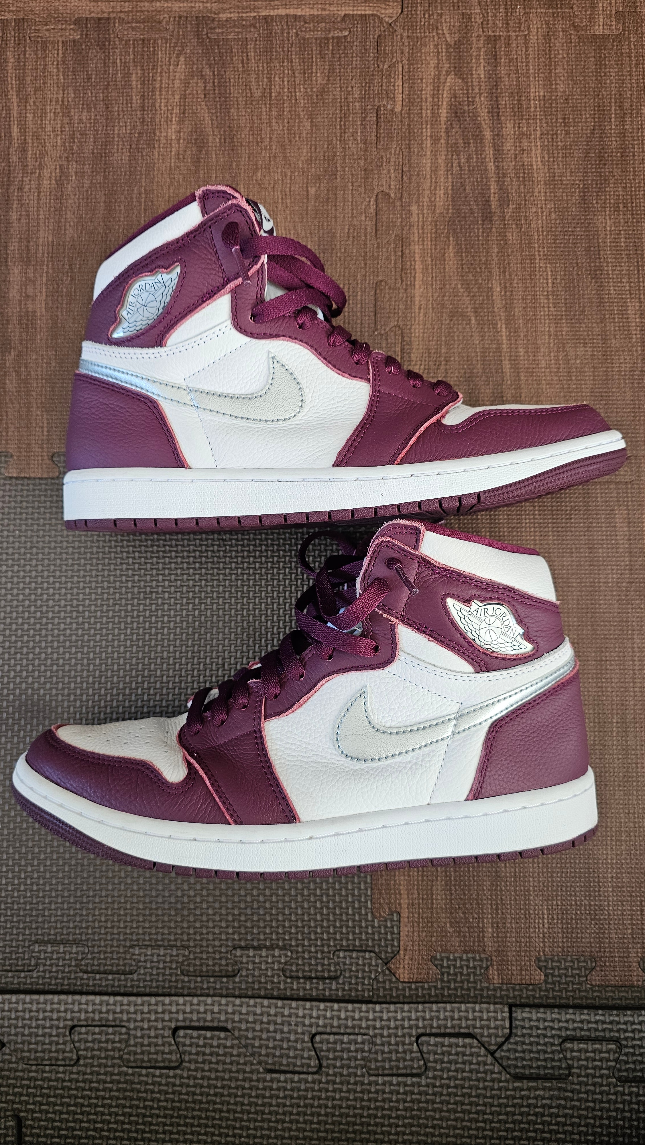 Nike Air Jordan 1 High OG "Bordeaux"