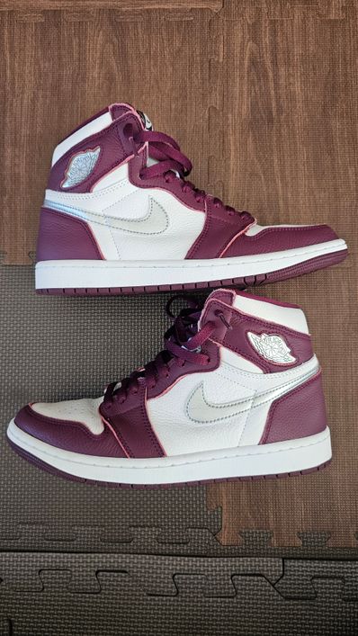 Nike Air Jordan 1 High OG "Bordeaux"