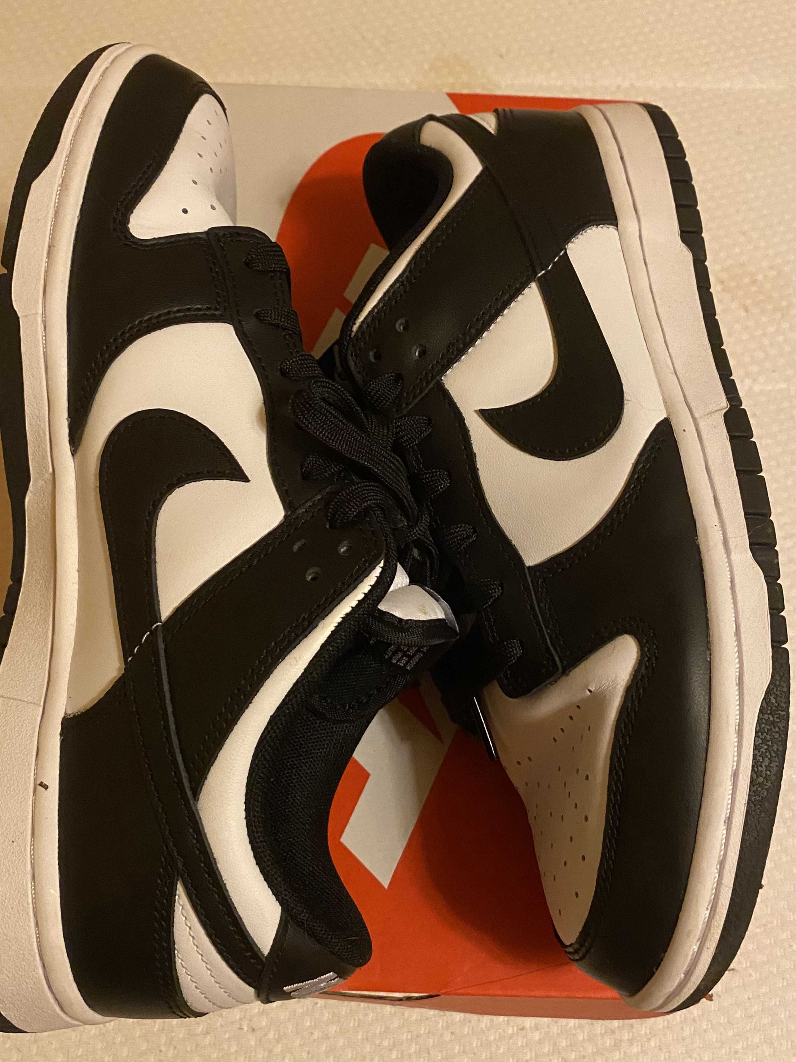 Nike Dunk Low Retro "Panda/White/Black"