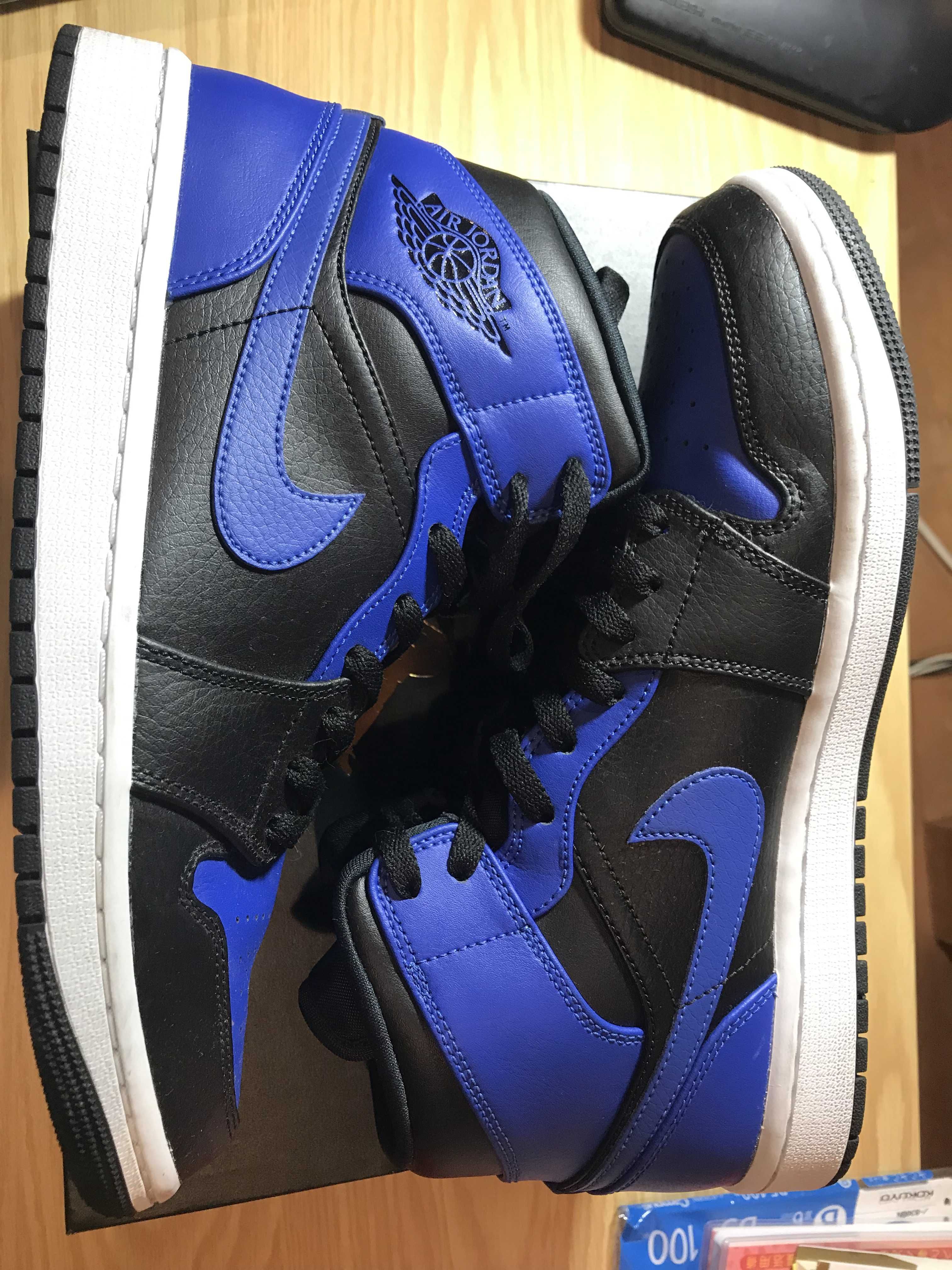 Nike Air Jordan 1 Mid "Hyper Royal"