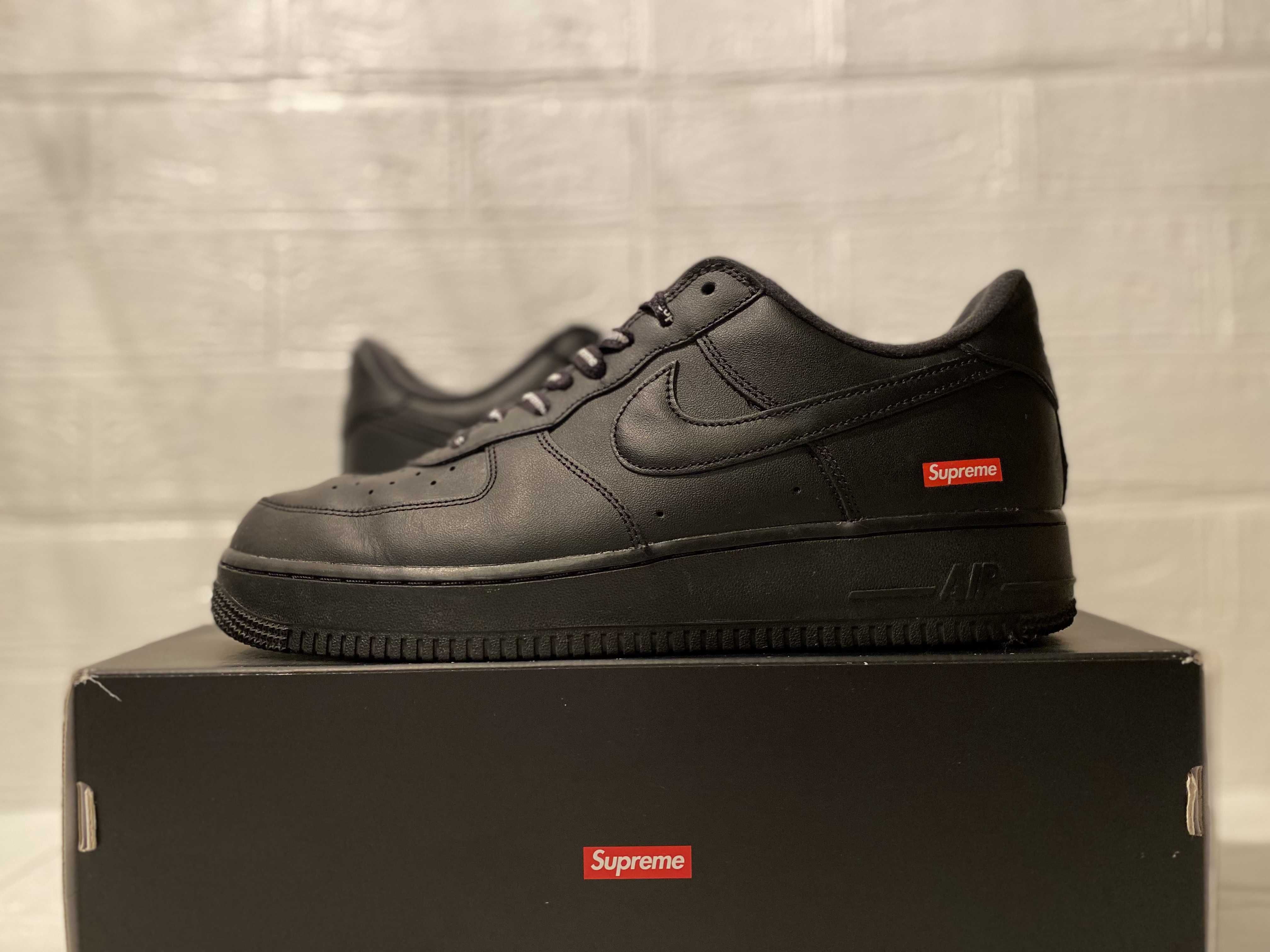 Supreme × Nike Air Force 1 Low "Black"