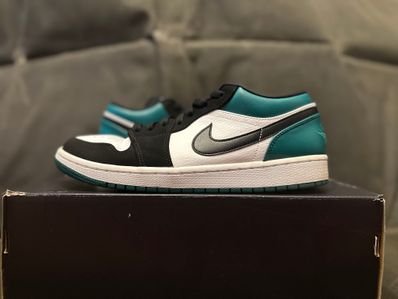 Nike Air Jordan 1 Low "White Black Mystic Green"
