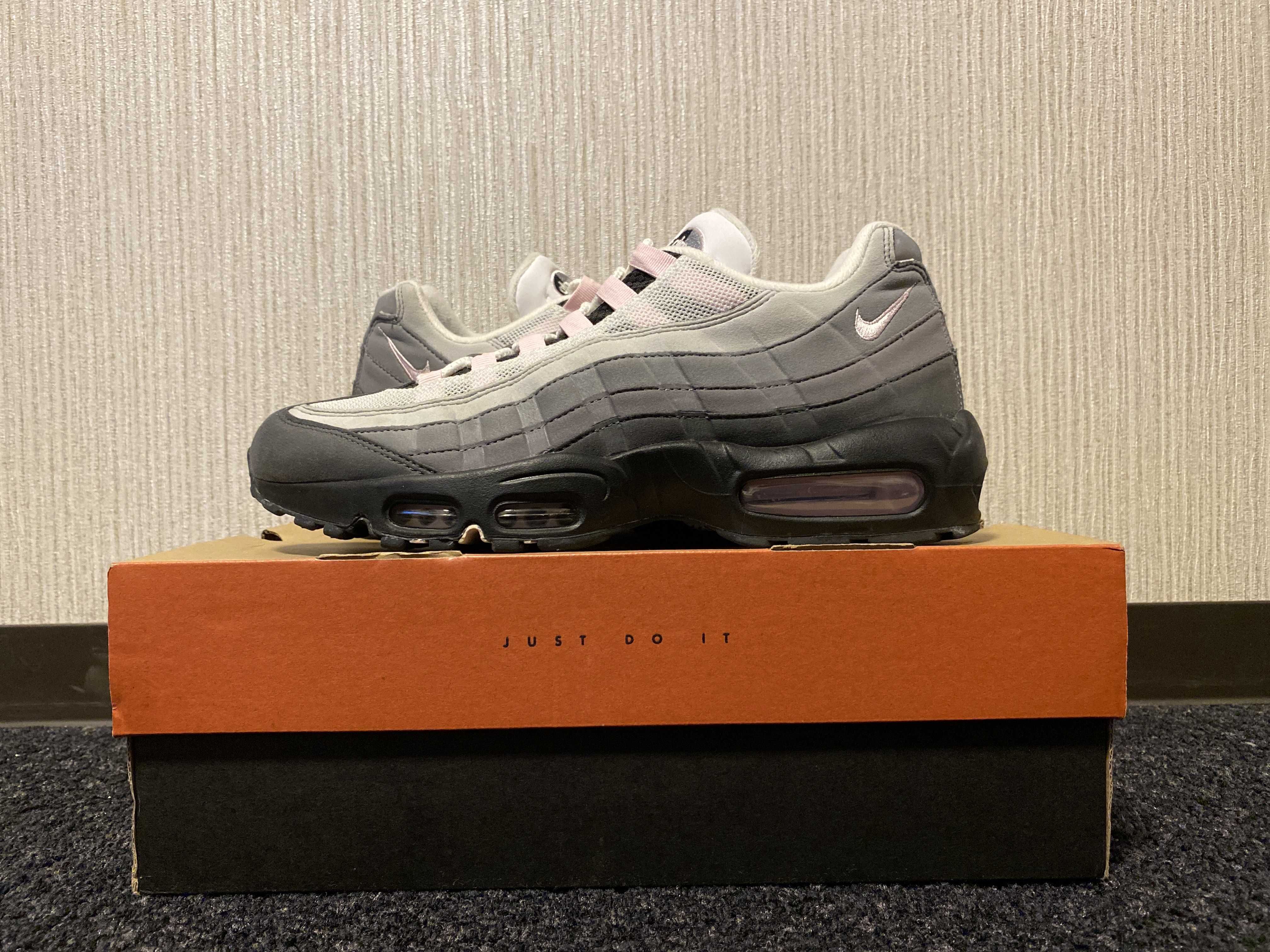 Nike Air Max 95 "Gunsmoke/Pink Foam"