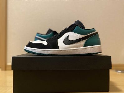 Nike Air Jordan 1 Low "White Black Mystic Green"