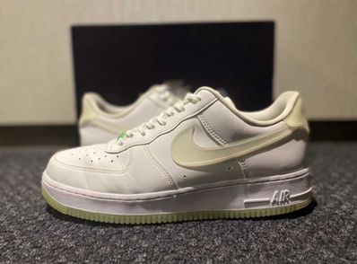 Nike Women's Air Force 1 Low '07 LX "White"
