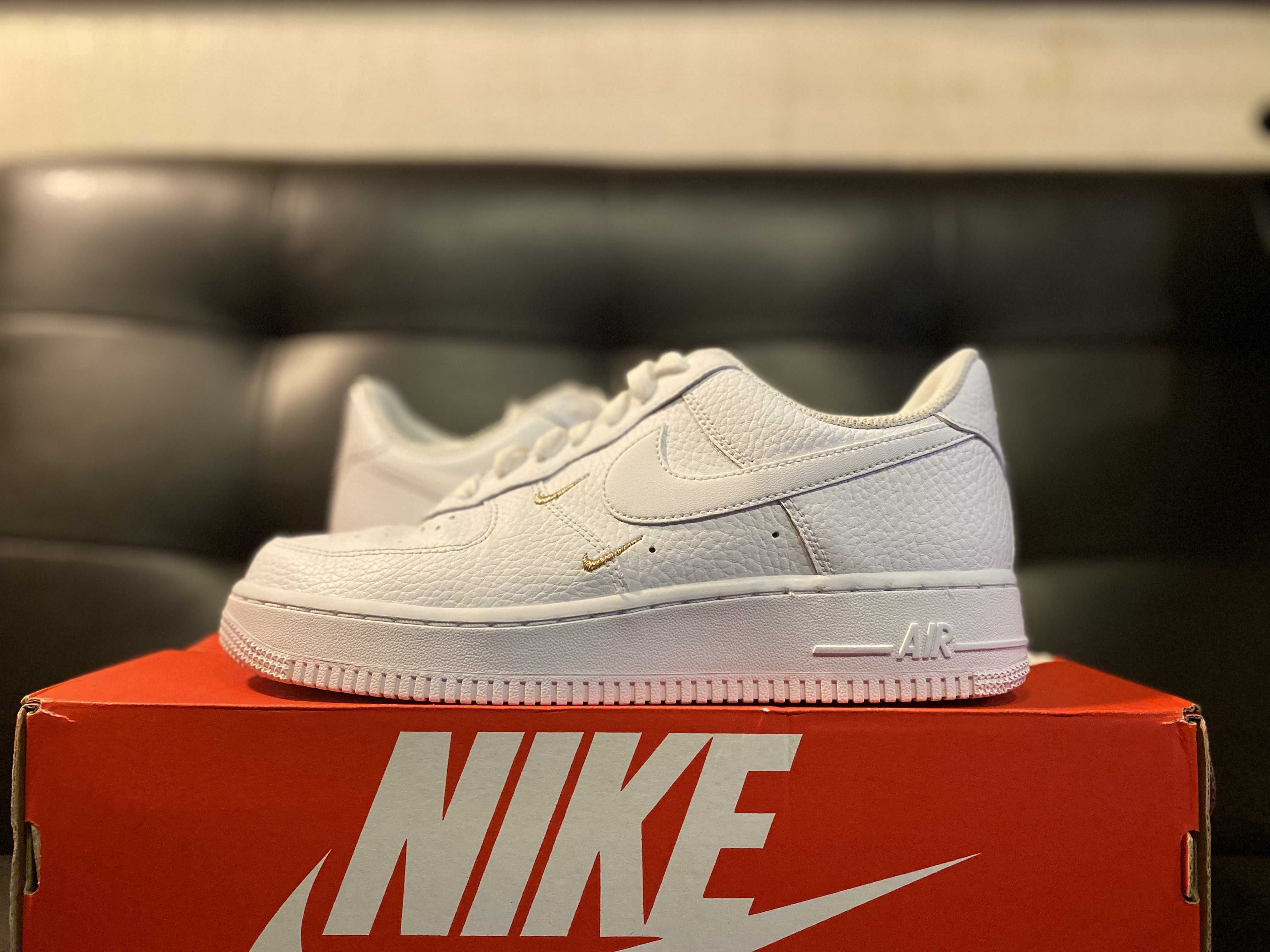 Nike Women's Air Force 1 Low 07 Essential "White/White"
