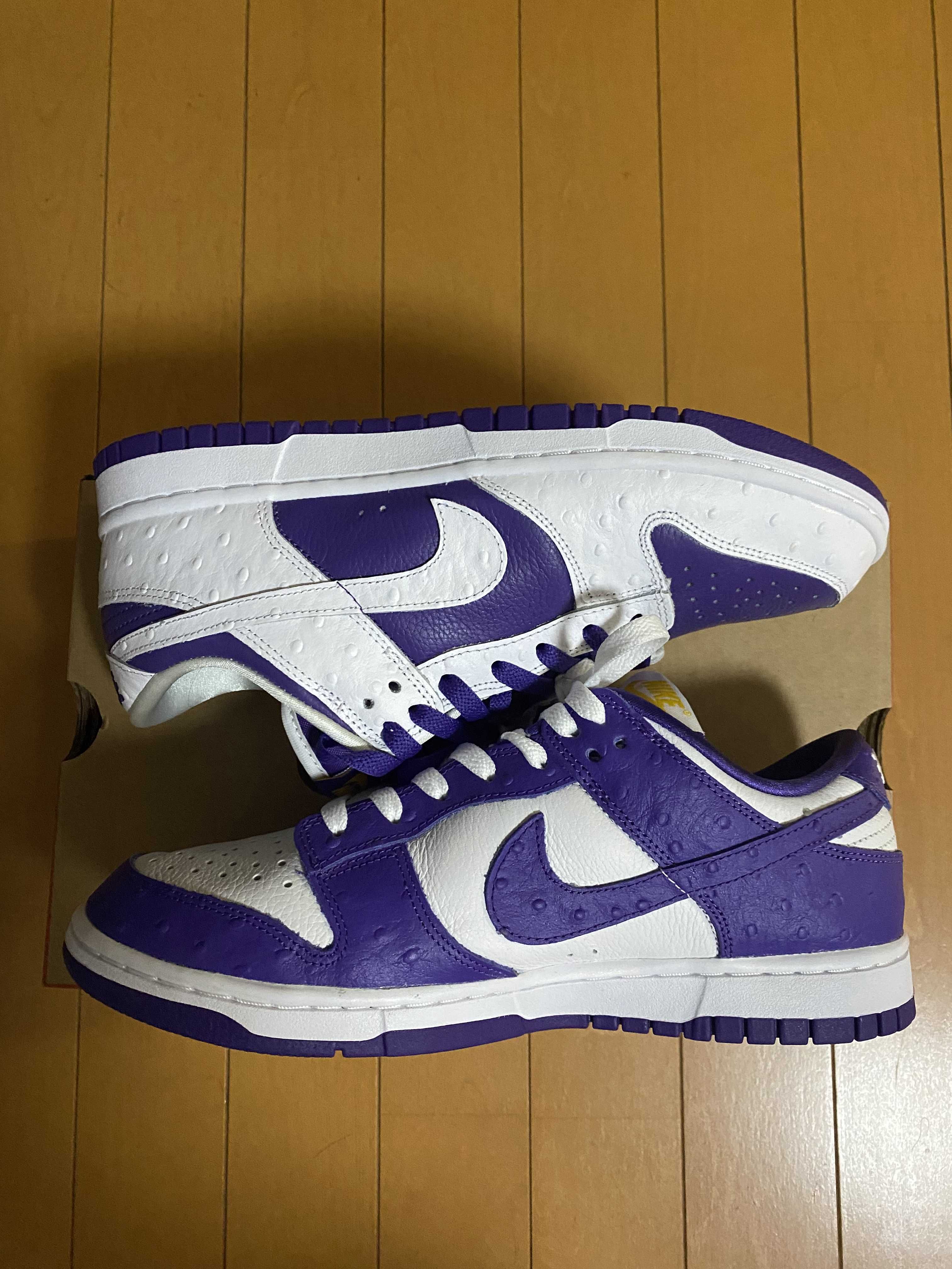 Nike Women's Dunk Low "Made You Look"