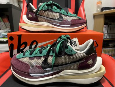 sacai × Nike Vapor Waffle "String/Red/Green"