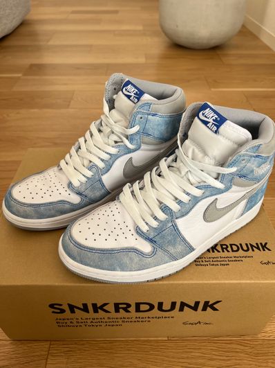 Nike Air Jordan 1 High OG "Hyper Royal"