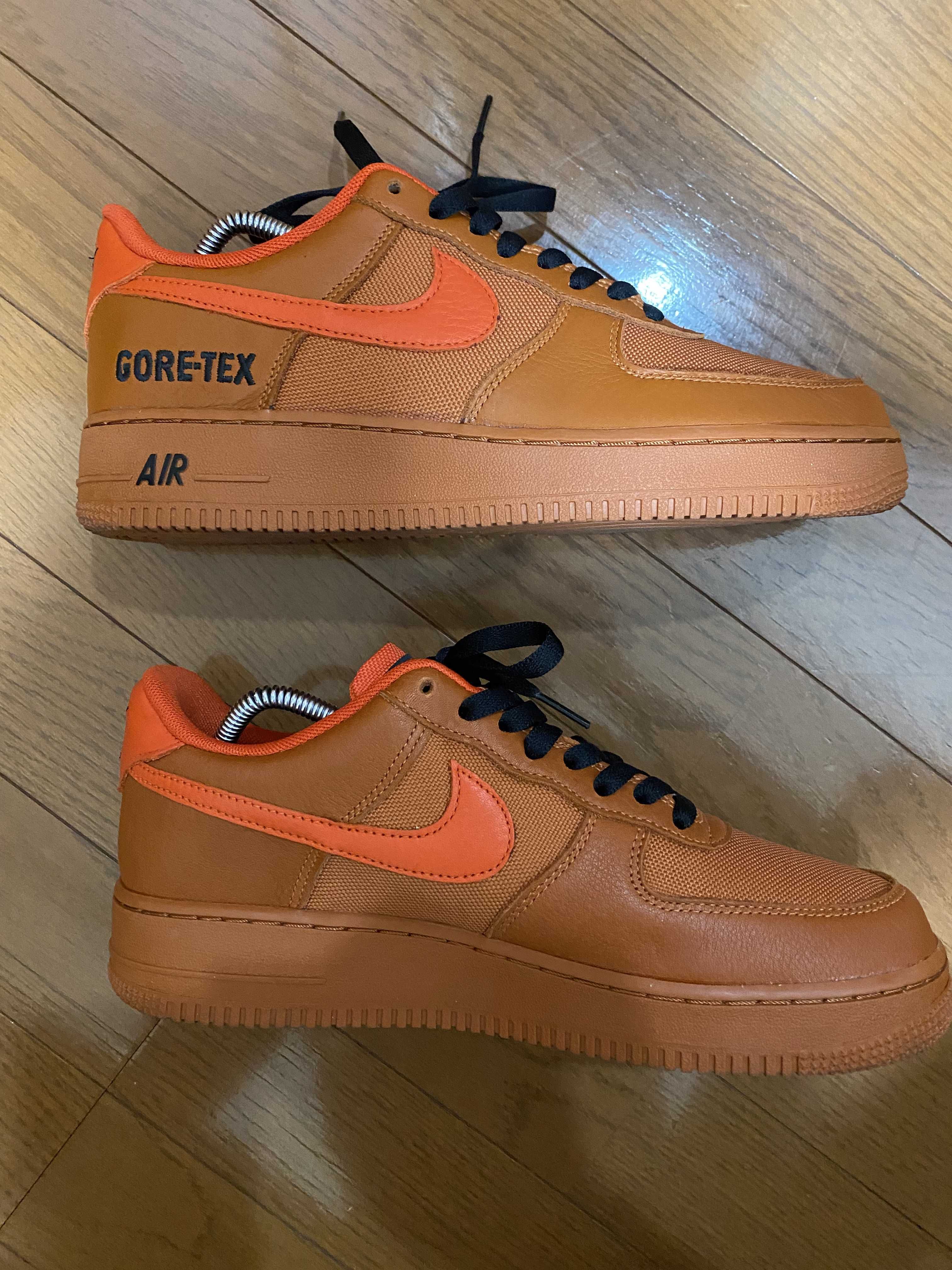 NIKE AIR FORCE 1 LOW GORE-TEX "DESERT ORANGE"