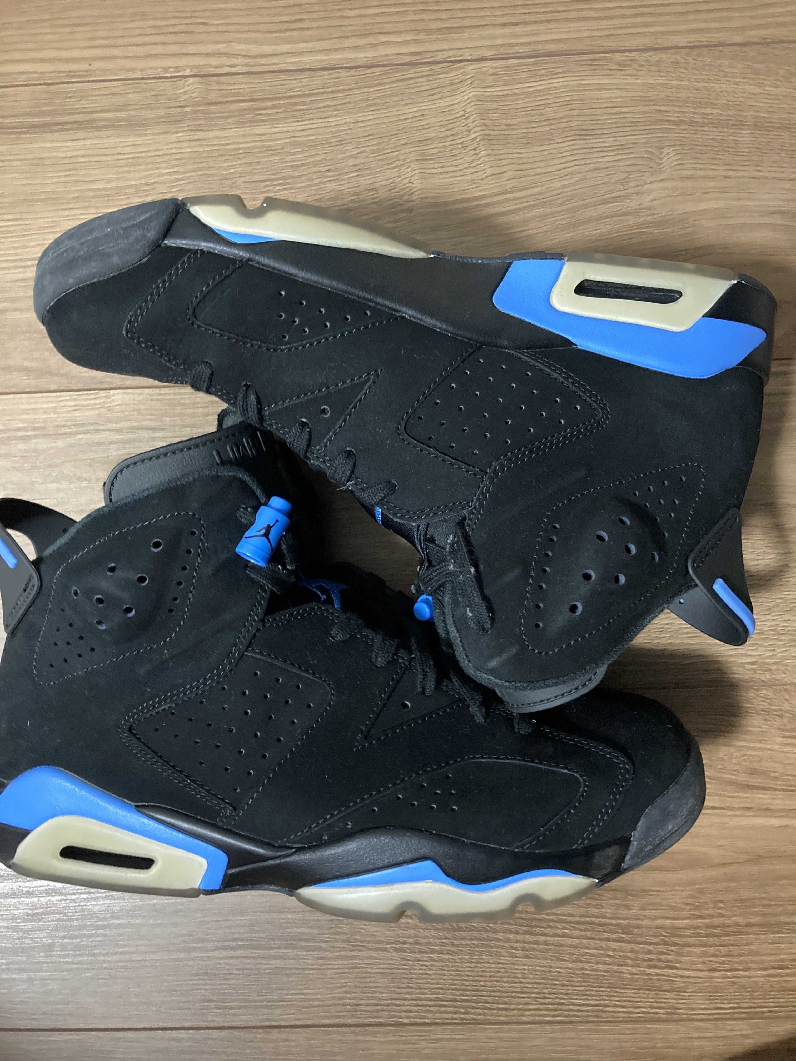 NIKE AIR JORDAN 6 RETRO "UNC"