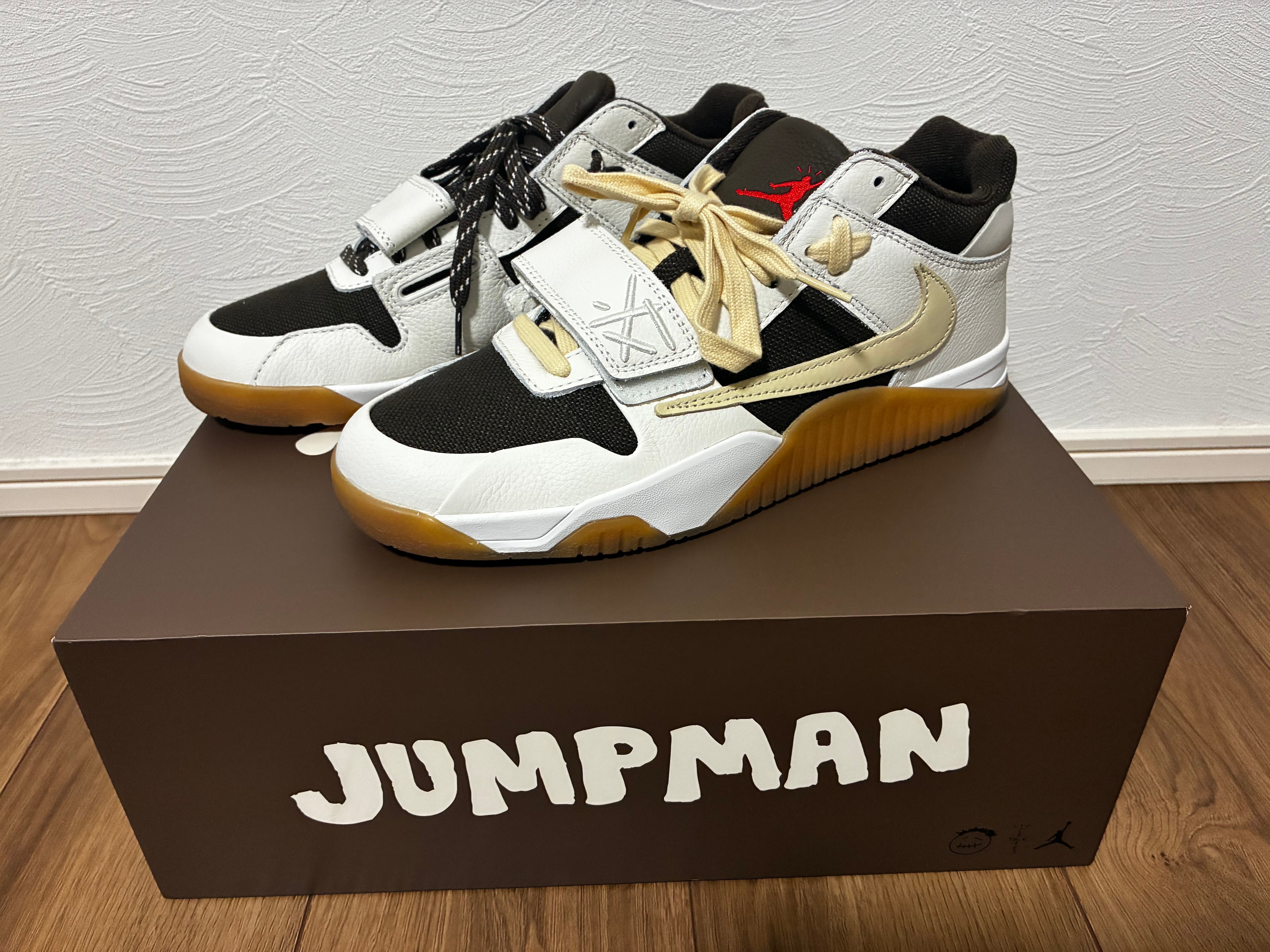 トラヴィススコット × ナイキ ジョーダン ジャンプマンジャック TR "セイル アンド ダークモカ"