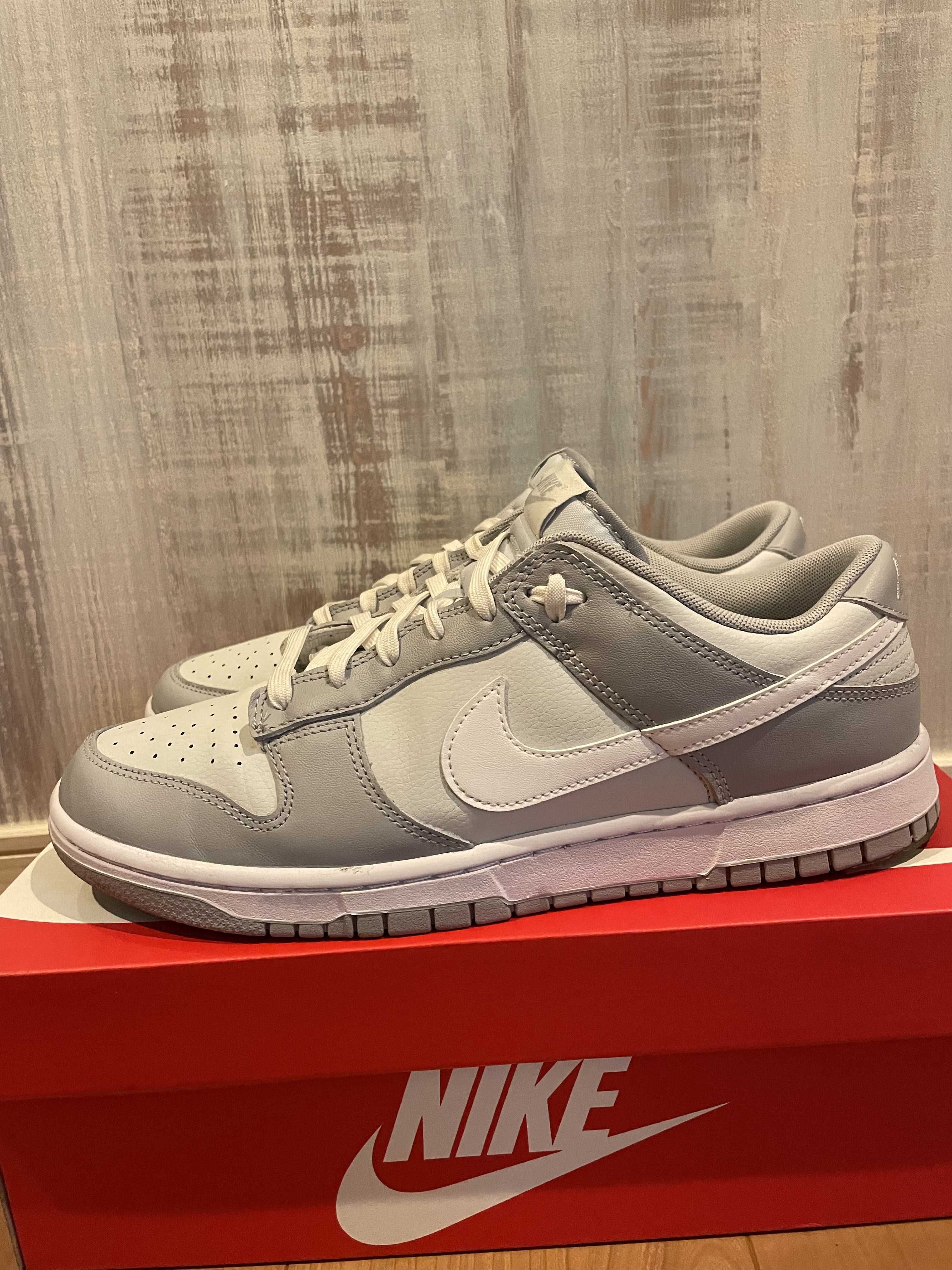 Nike Dunk Low "Pure Platinum/White/Wolf Gray"
