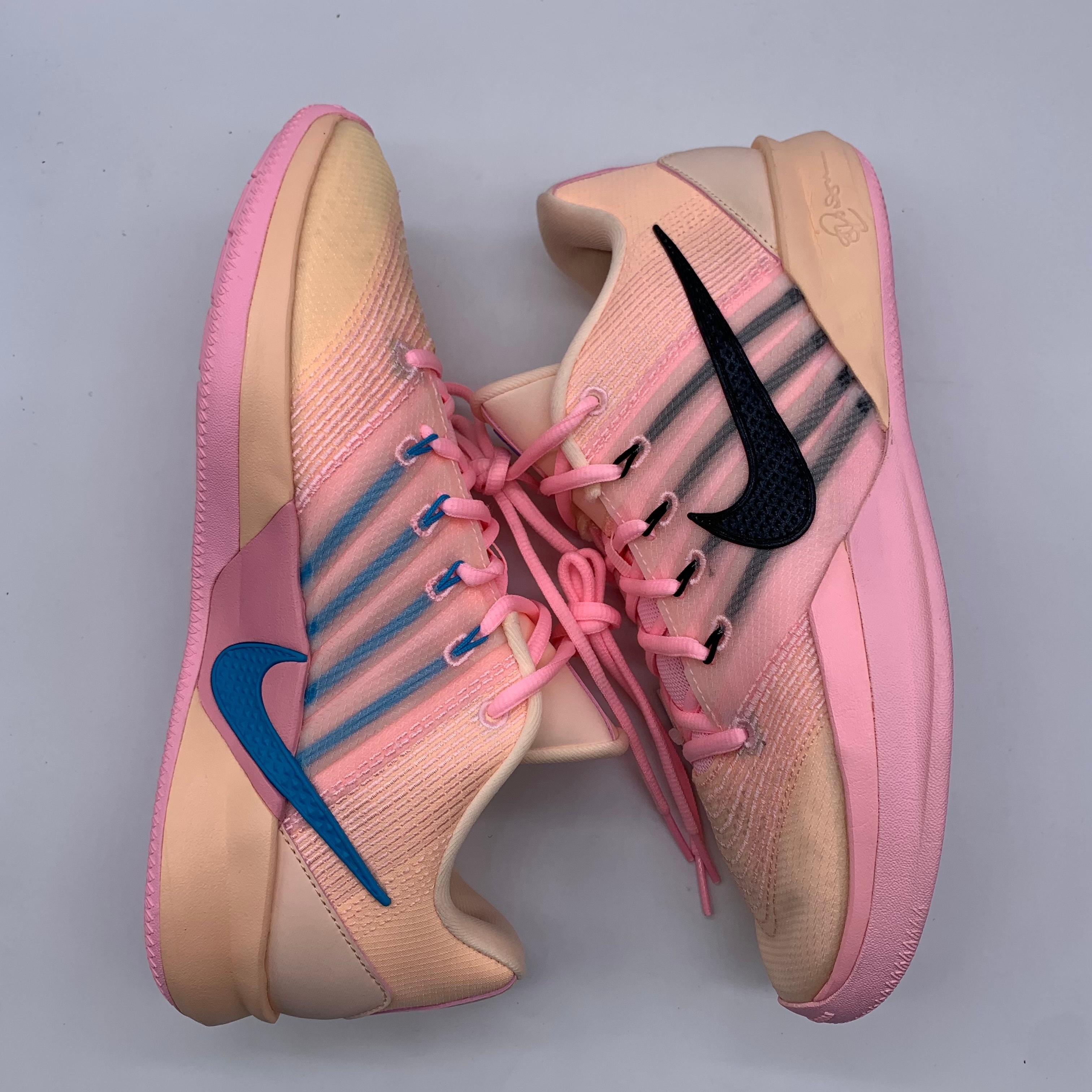 Nike Women's Sabrina 3 "Twin" (HF2881-800/HF2882-800)