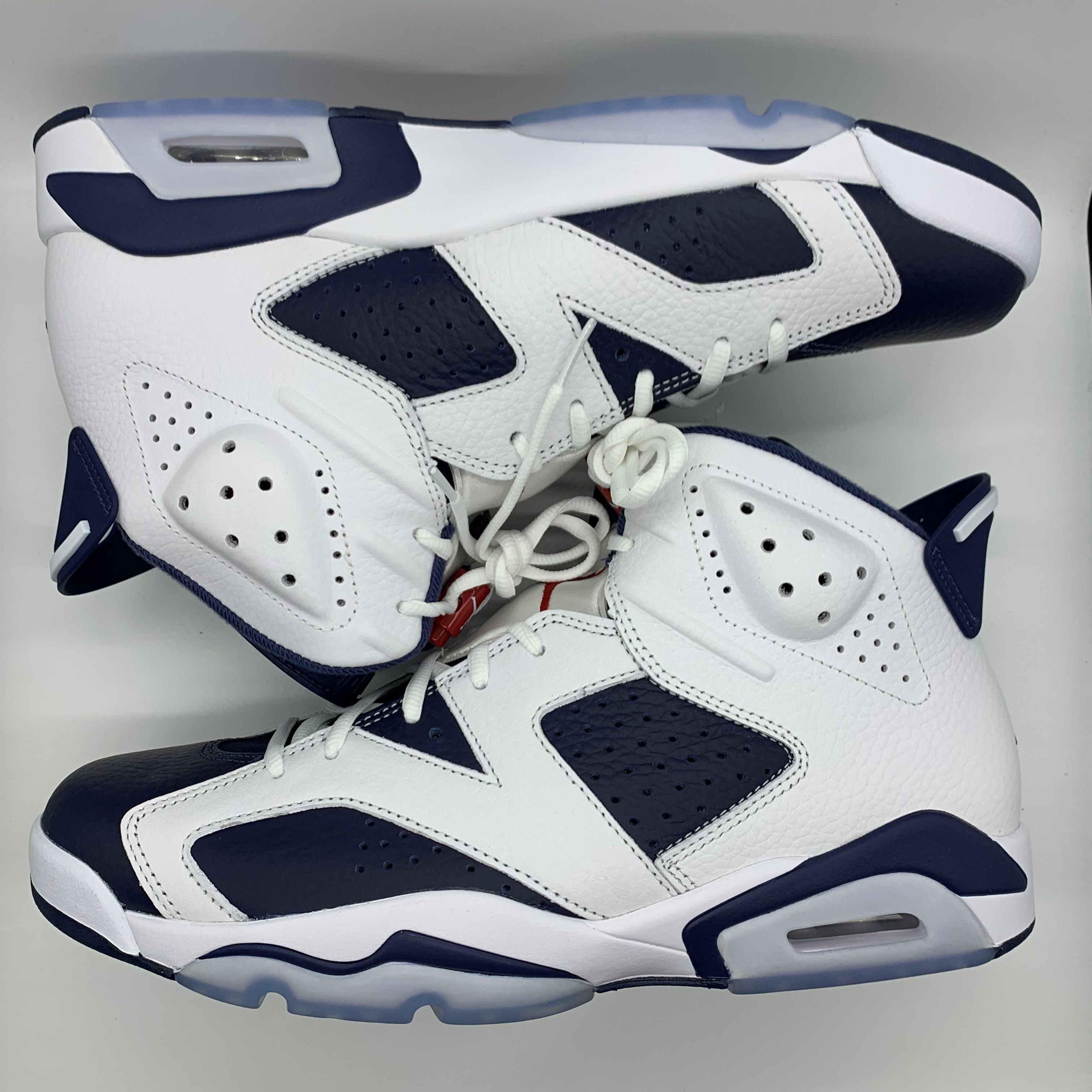 Nike Air Jordan 6 Retro "White and Midnight Navy"