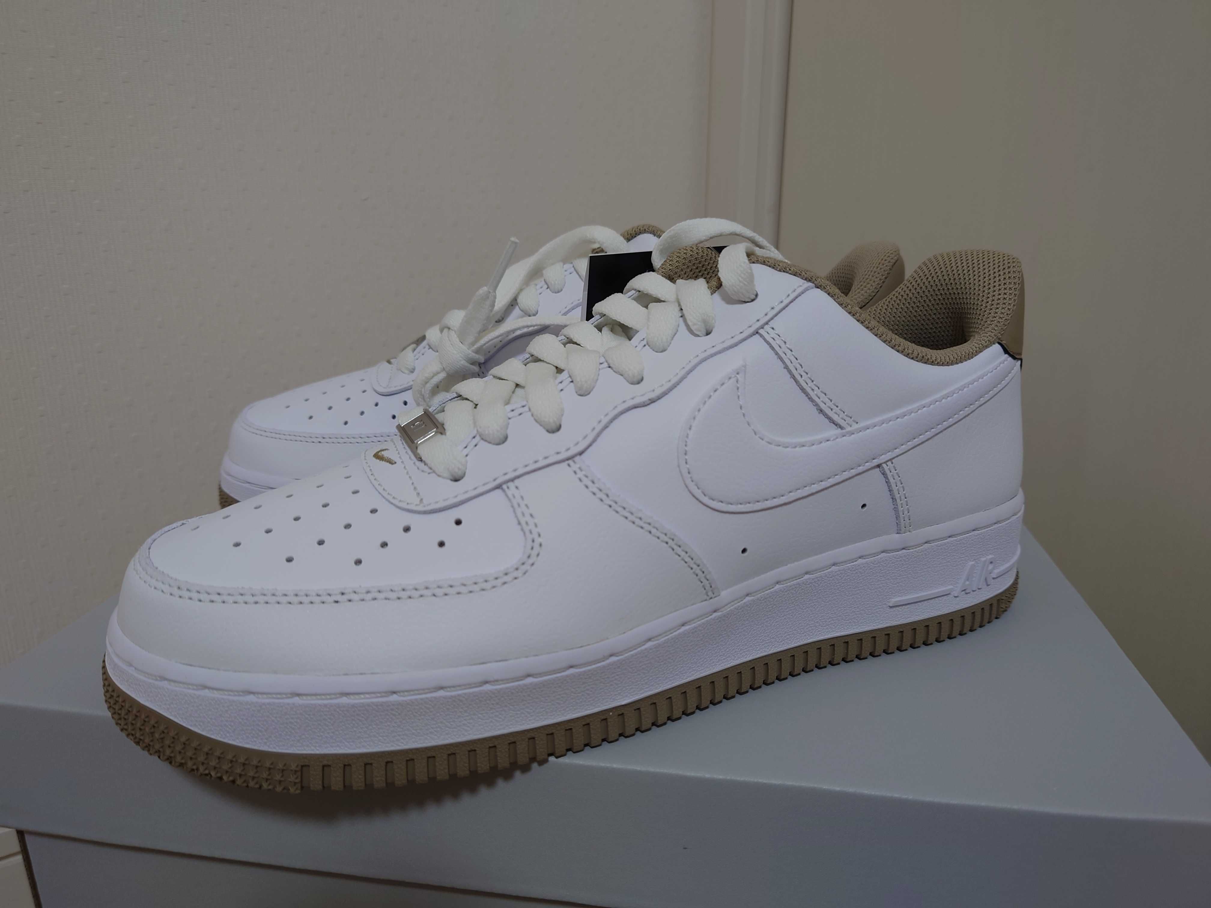 Nike Air Force 1 Low '07 "White/Khaki/White"