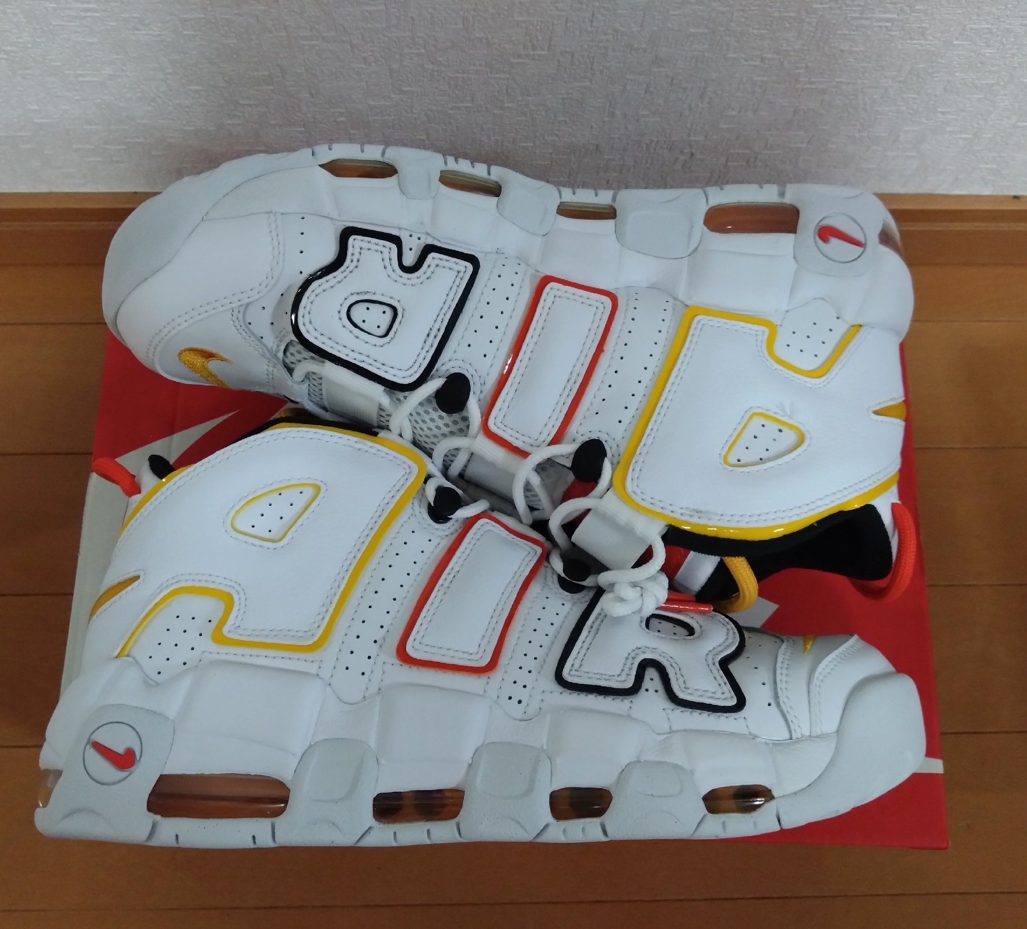 NIKE AIR MORE UPTEMPO "RAYGUNS"