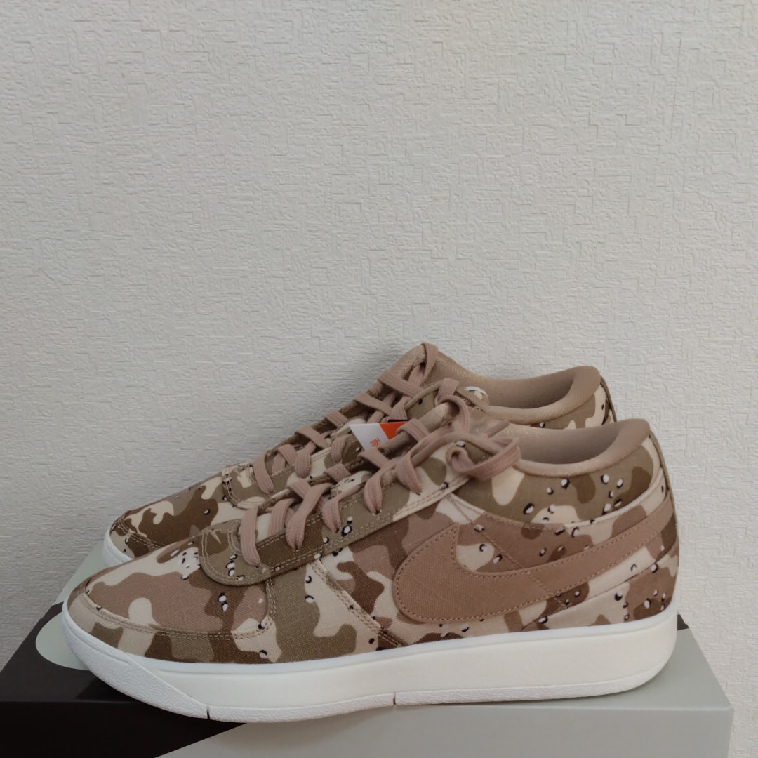 ナイキ ブック1 SE "デザートカモ"