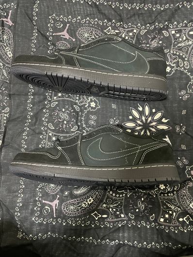 Travis Scott × Nike Air Jordan 1 Low OG SP "Black Phantom"
